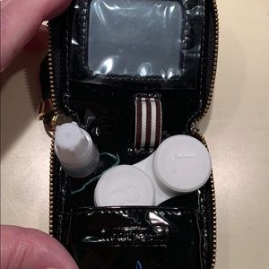 HB travel eye contacts kit